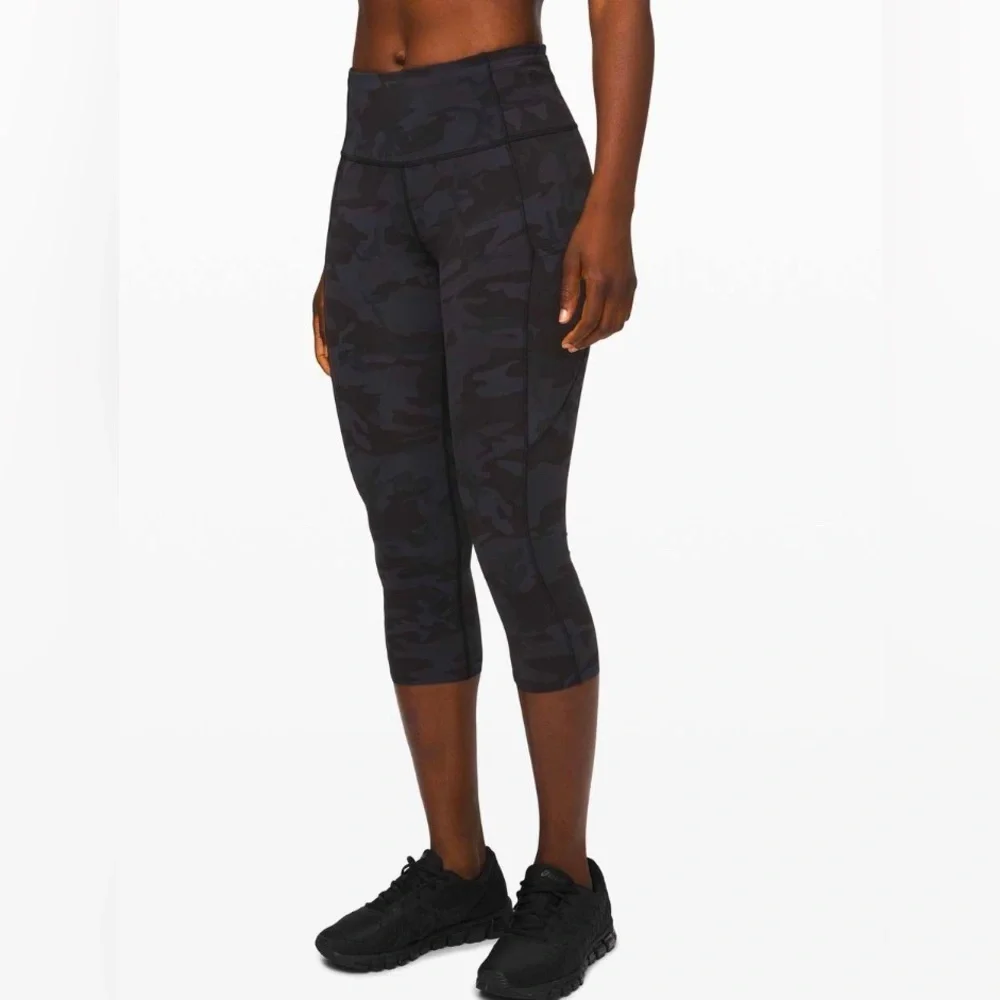 Lululemon | Fast and Free Crop II 19